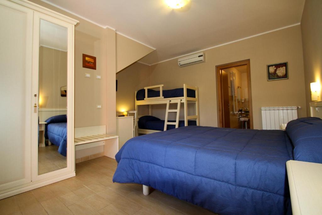 La Chioccia Hotel Valmontone Room photo